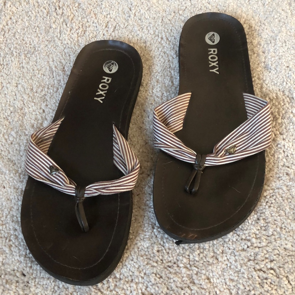 DONATION SALE! No size but fits like an 8